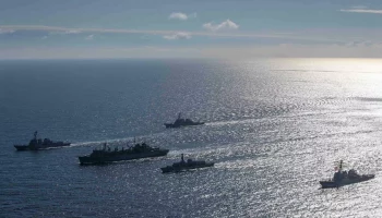 Хуситы заявили об атаках на корабли США в Красном и Аравийском морях